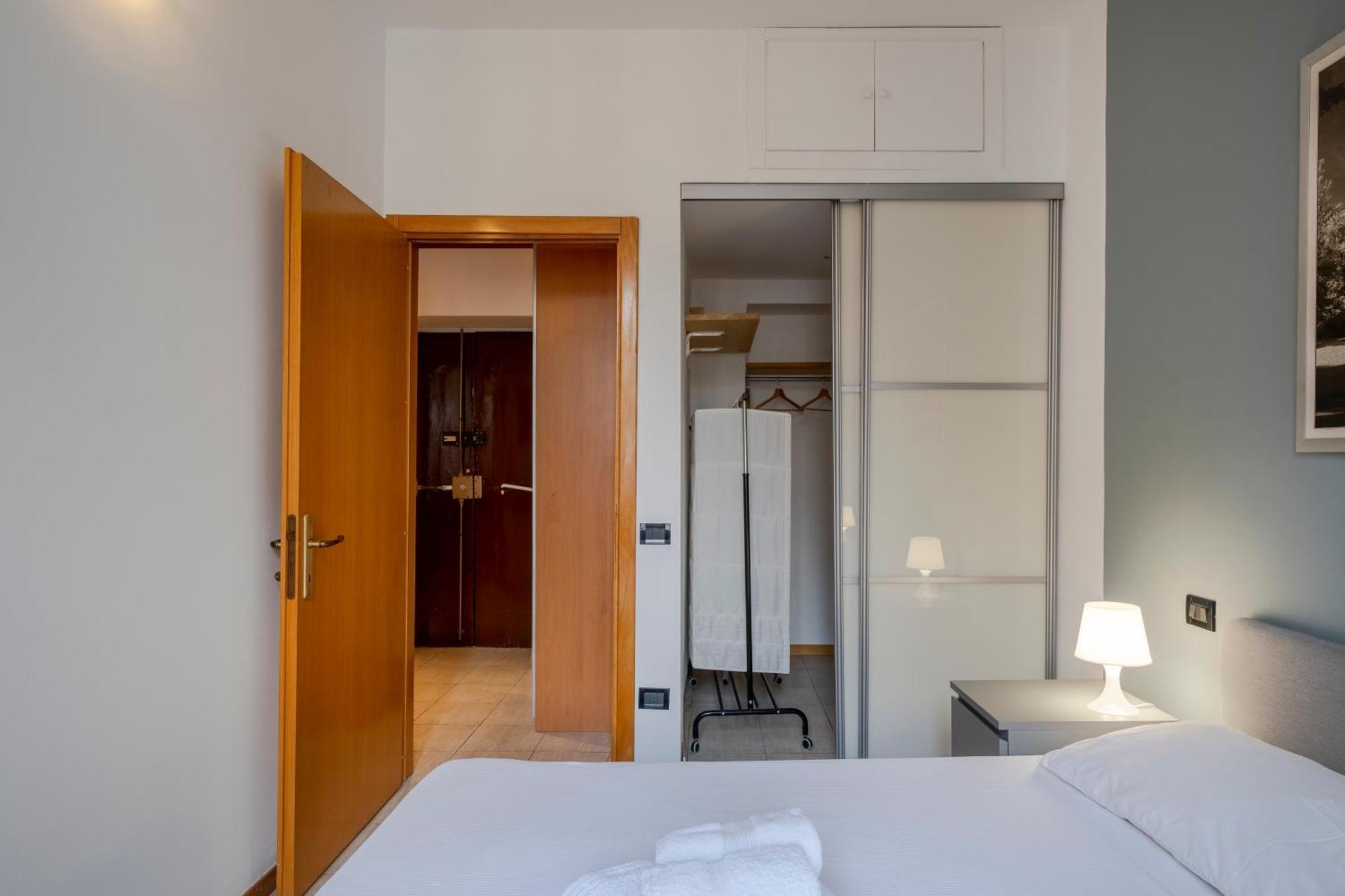 Easylife - Classic And Comfy Porta Romana Flat Милано Екстериор снимка