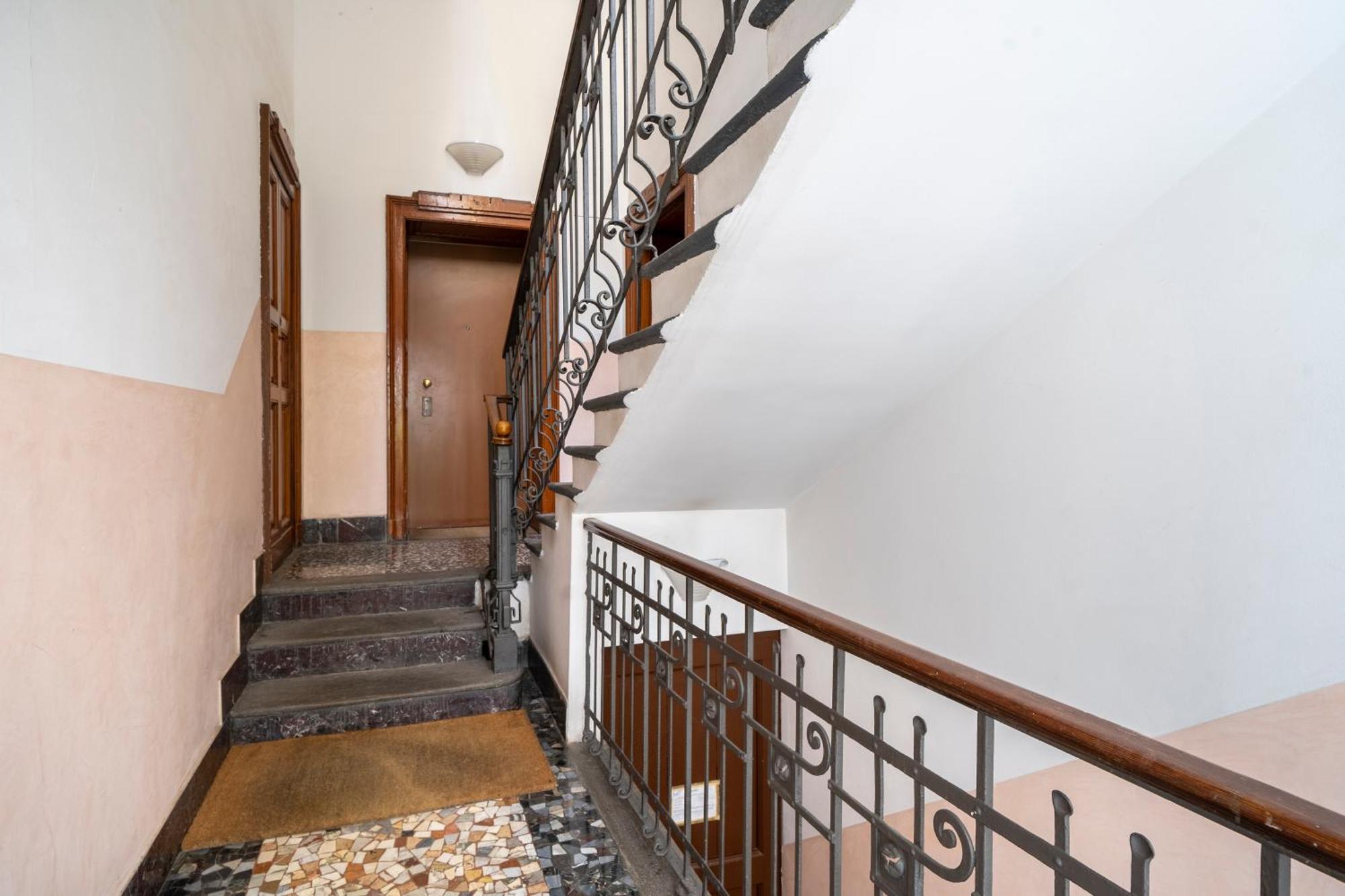 Easylife - Classic And Comfy Porta Romana Flat Милано Екстериор снимка
