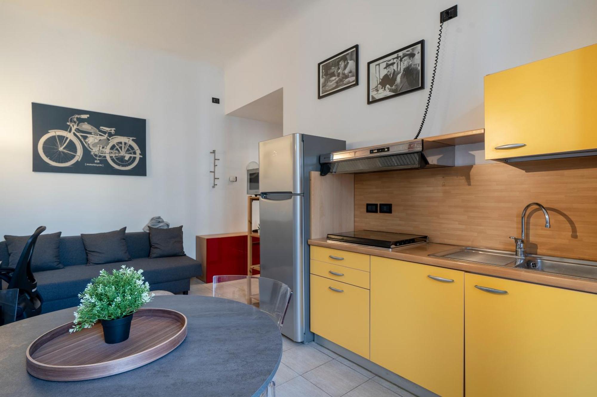 Easylife - Classic And Comfy Porta Romana Flat Милано Екстериор снимка